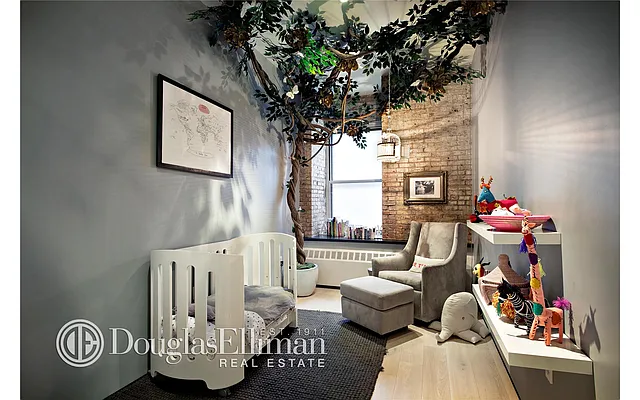 Sold by Douglas Elliman | media 16