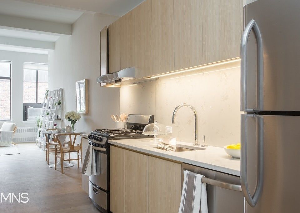 1st image of 31 E 31st St APT 3E