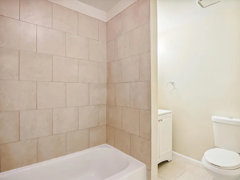 5626 Onslow Way — Photo 10