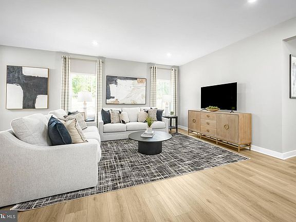 5th image of 118 Firenze Ct