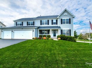 454 Revere Dr, Crystal Lake, IL 60012