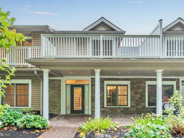 103 High Pointe Dr, Hummelstown, PA 17036