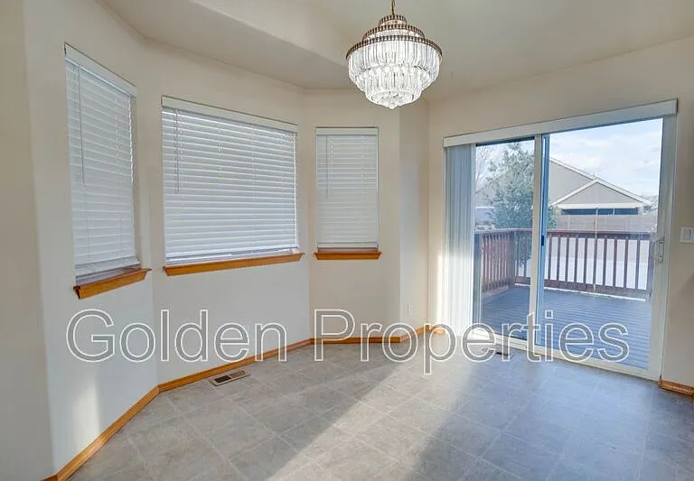 7488 N Courcelles Pkwy — Photo 4