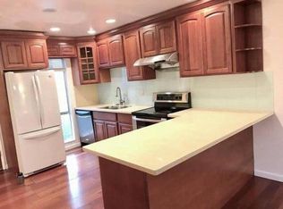 1411 Creekside Dr APT 4, Walnut Creek, CA 94596