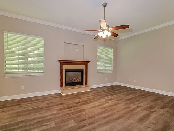 5th image of 958 Belle Oak Dr