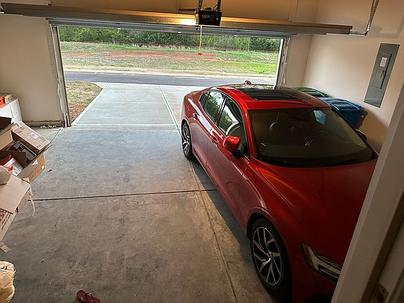 3rd image of 528 Cedar Knoll Cir