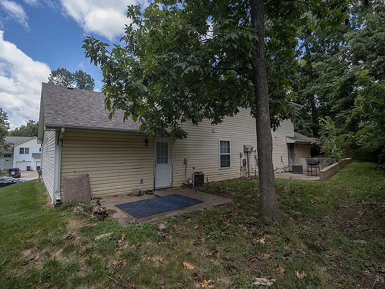 5319 Godas Cir — Photo 29