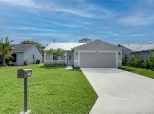 5855 SE Grafton Dr, Stuart, FL 34997