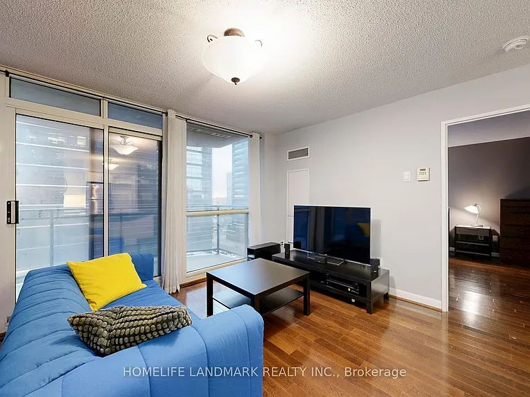 33 Sheppard Ave E #1105 — Photo 3