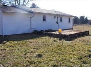 580 Cooley Ford Rd, Tennessee Ridge, TN 37178