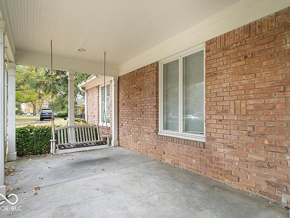 5th image of 548 Bryn Mawr Dr