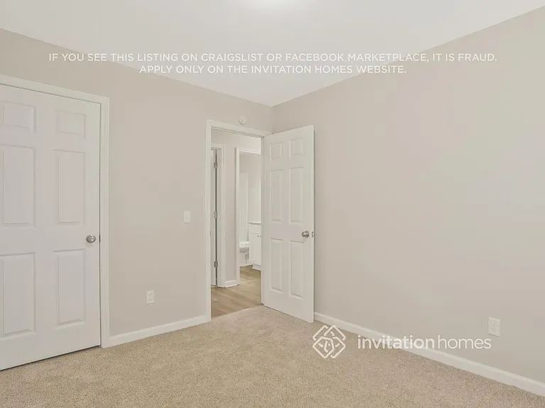 3335 Catalina Dr — Photo 17