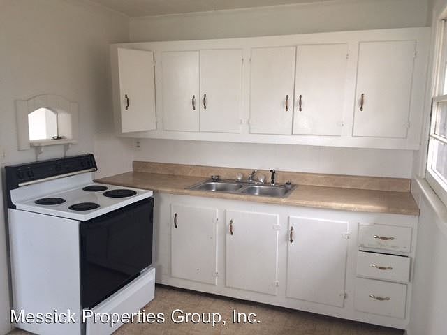 2nd image of 3628 Lambeth St
