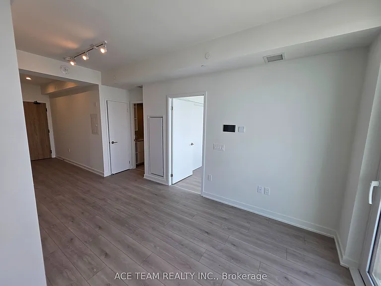 1 Fairview Rd E #3007 — Photo 13