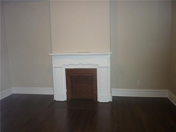 3rd image of 318 Pershing Ave