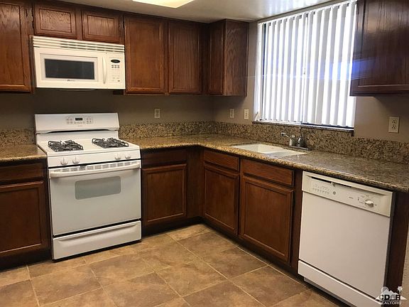 3rd image of 31475 Avenida Valdez