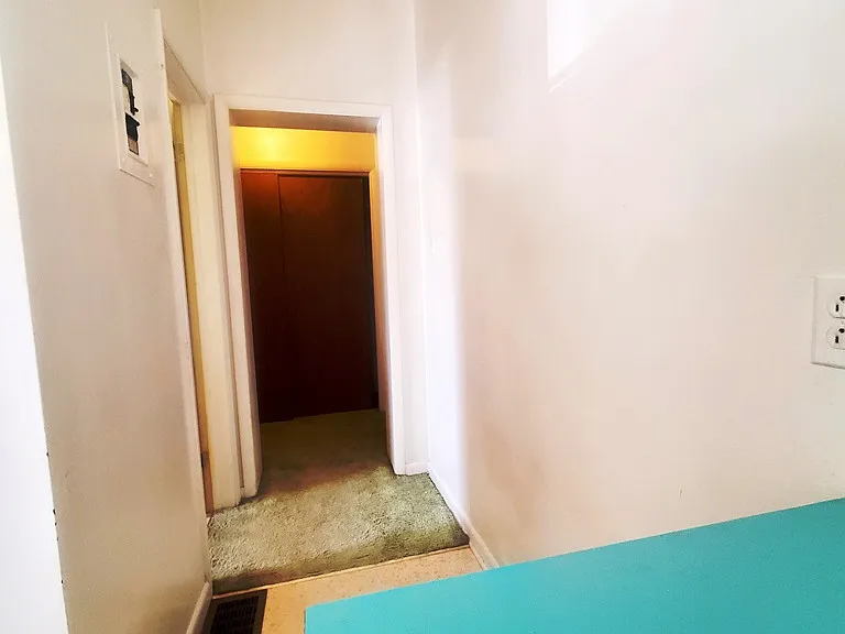 307 S 8th St #1 — Photo 6