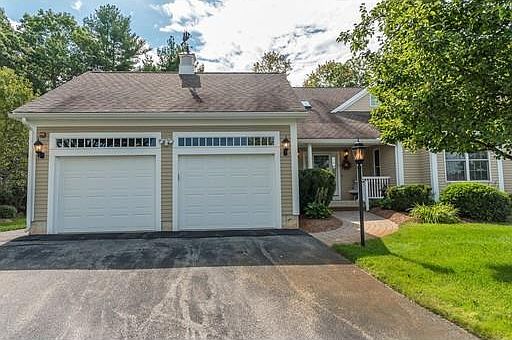 2nd image of 15 Lebeau Dr
