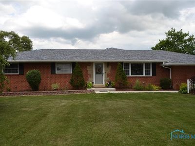 26002 Thompson Rd, Perrysburg, OH, 43551