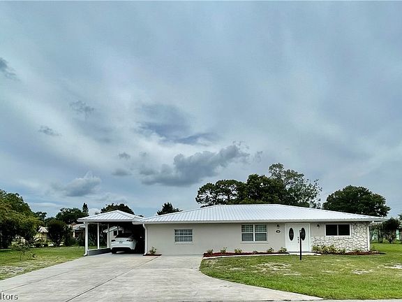 3rd image of 1409 Palm Way