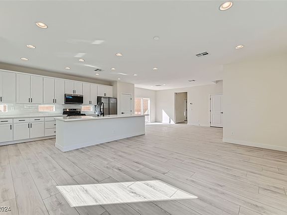 5th image of 9742 Rocket Grove Ct