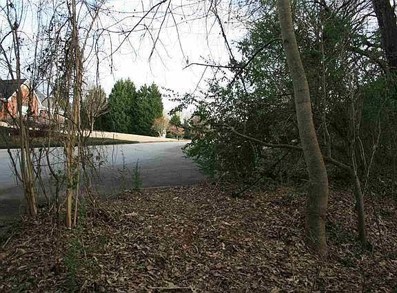 5th image of 211 Harvest Dr