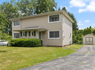 100 Barbie Dr, Rochester, NY 14626
