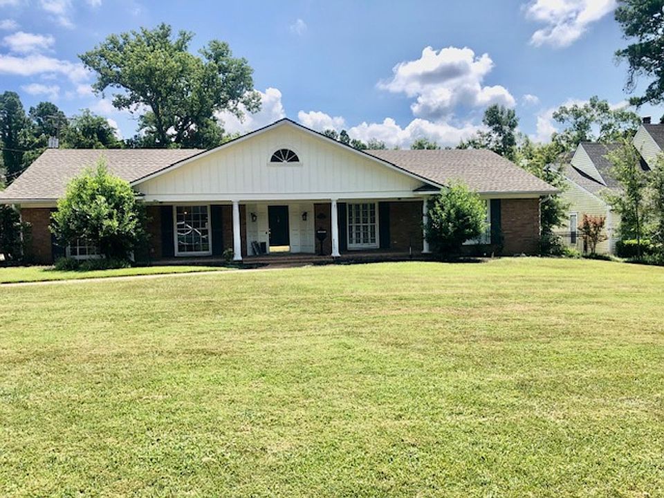 1st image of 5815 Gilbert Dr