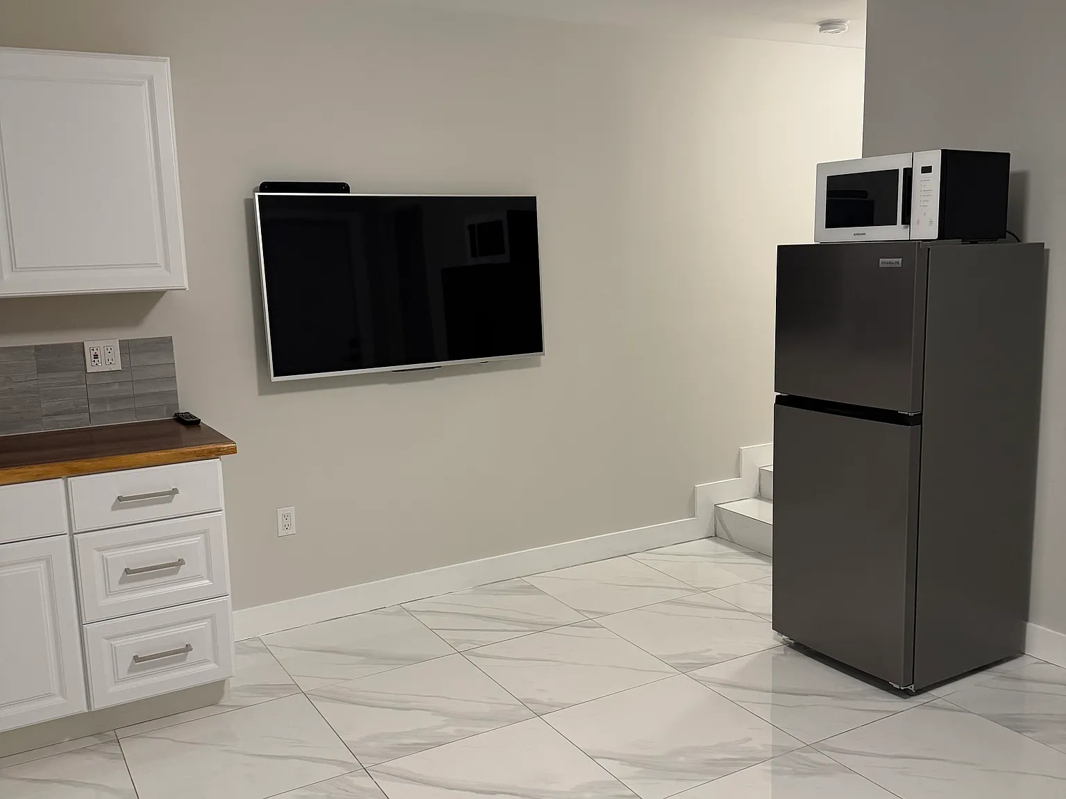 1 bed, 350 sqft, $1,550 — Photo 2