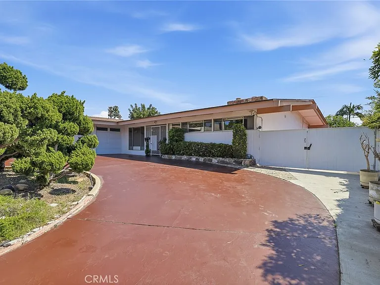6732 Wooster Ave — Photo 39