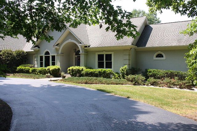 1st image of 205 Cedar Run
