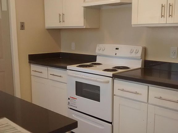 2nd image of 180 S Bayview Ave