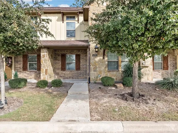 4295 Commando Trl, College Station, TX 77845