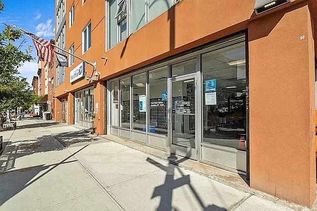 2nd image of 609 Myrtle Ave #C1