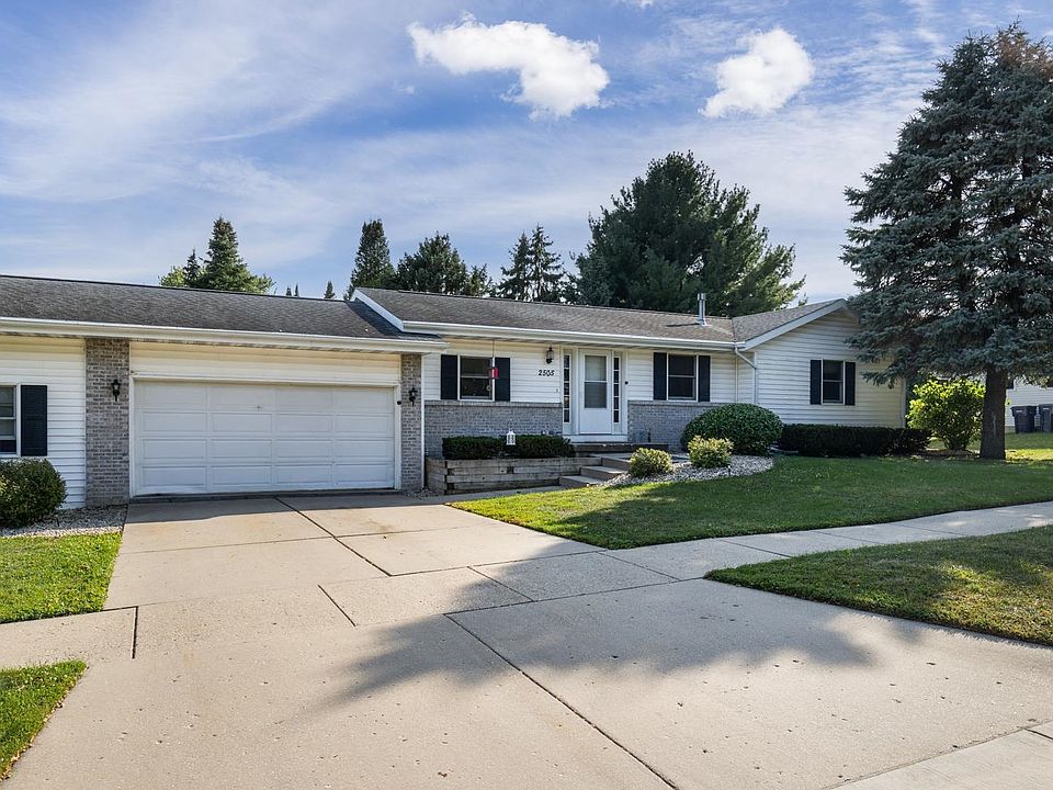 1st image of 2505 Bond Pl