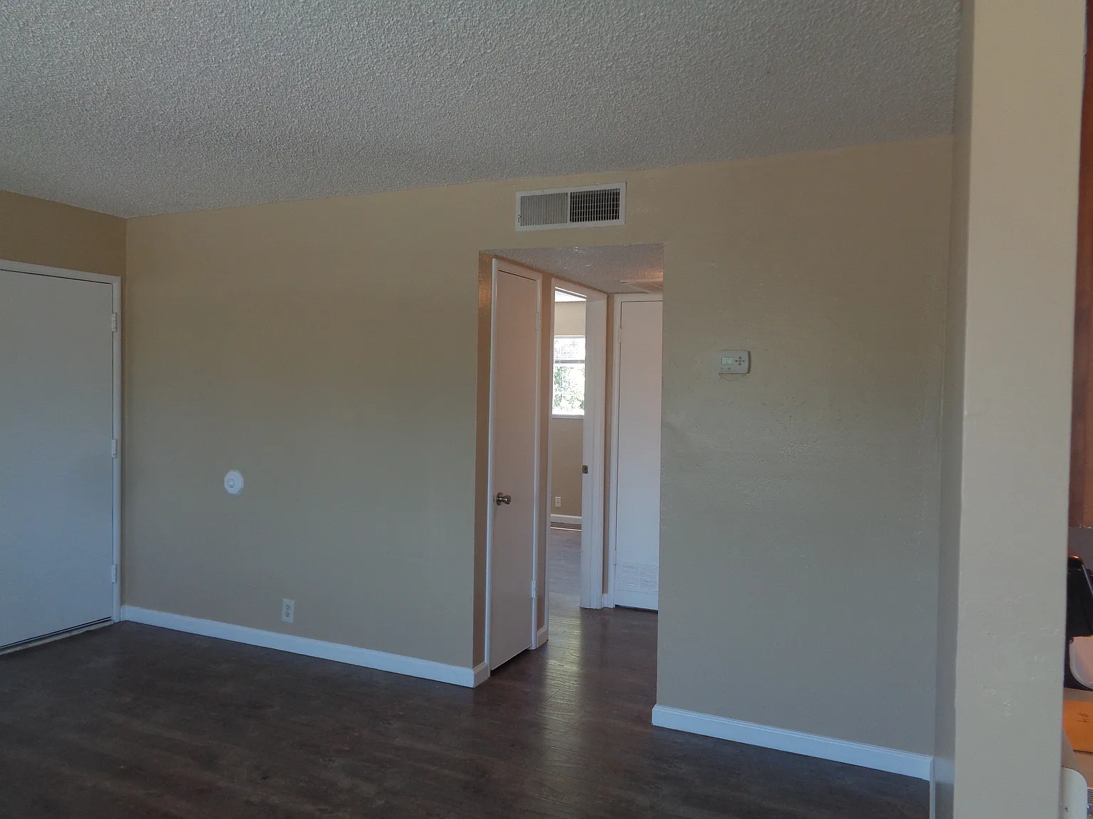946 S. Barrett Road #1-4 - 4 — Photo 1
