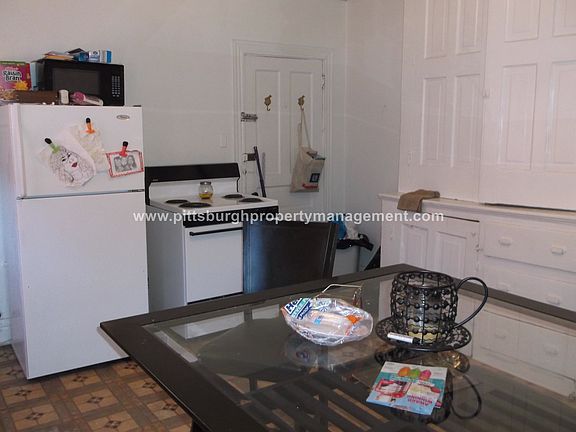 Eat In Kitchen