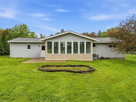 3rd image of 17 Shenango Rd