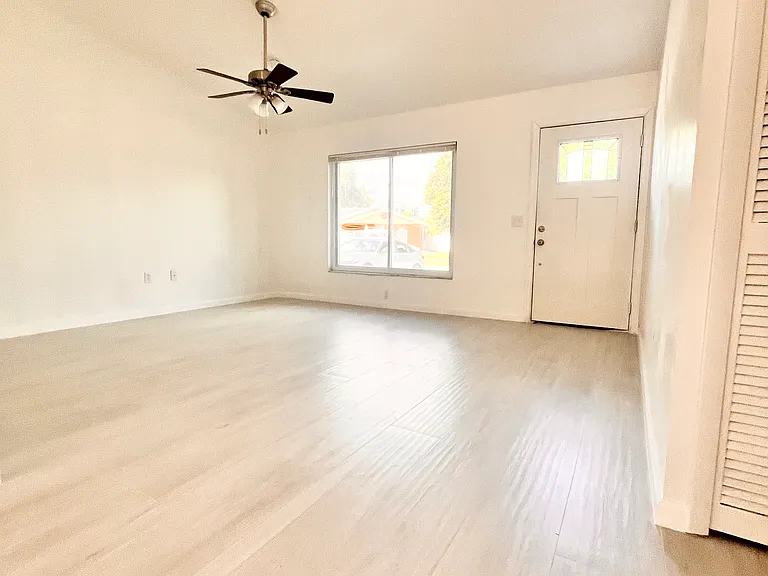 2420 Briar Oak Cir — Photo 33