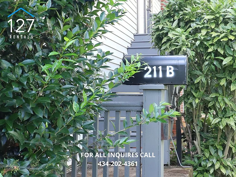211 Saint Augustine St #UPPER — Photo 7
