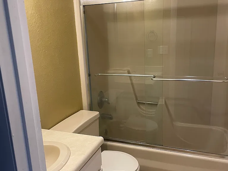 1185 Park Ave — Photo 7