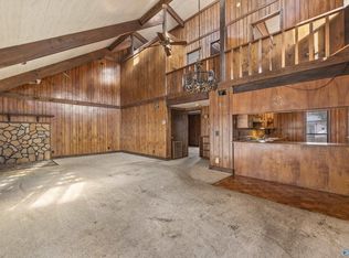 4305 Chalet Cir NW, Huntsville, AL 35810