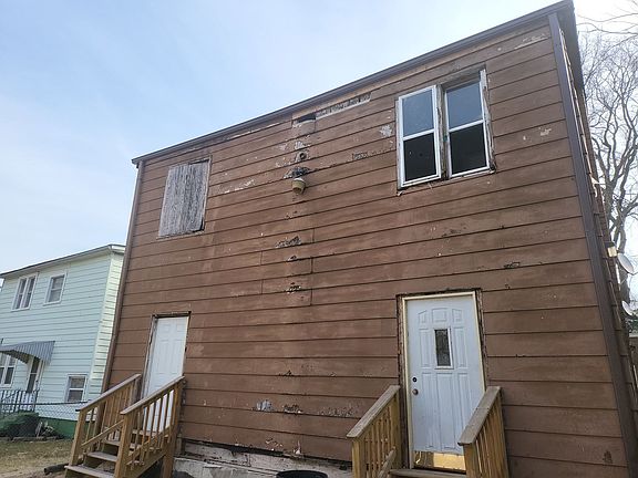 2nd image of 1411 Christina St