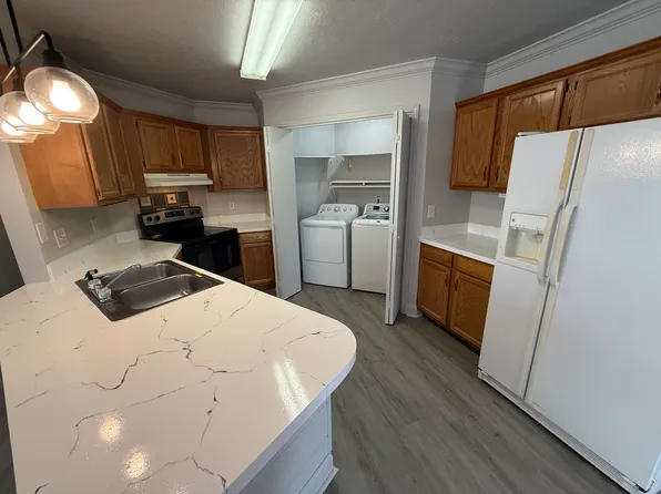 112 Kings Ridge Dr, Brandon, MS 39047