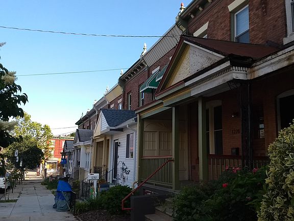 Looking south on S. 46th St.