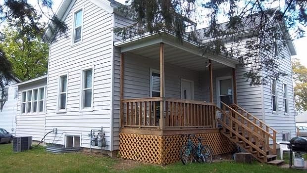 front of the house, nice porch area