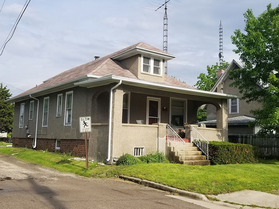 1st image of 924 Hennepin St