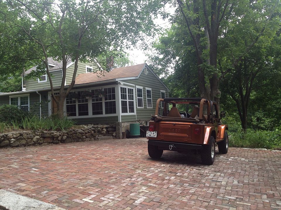 Reclaimed brick Driveway