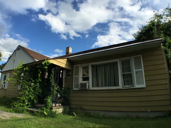 1132 Dix Ave, Hudson Falls, NY 12839