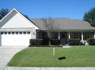 3320 Country Meadow Ln, Pace, FL 32571